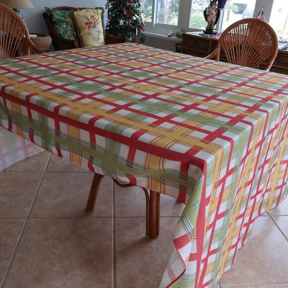 Excellent Food Network Plaid Farmhouse Tablecloth 60" x 100" - Picture 4 of 5
